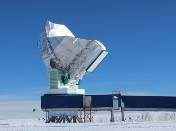 The 10-meter South Pole Telescope, at the National Science Foundations Amundsen-Scott South Pole Station, joined the global Event Horizon Telescope array in January 2015.   <i>Courtesy of Dan Marrone, University of Arizona</i>